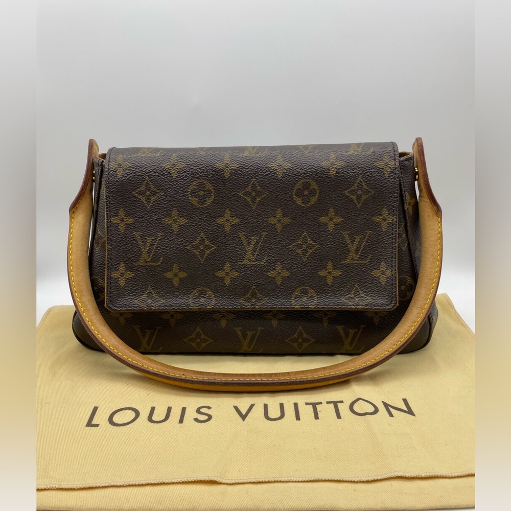Louis Vuitton Monogram Canvas Brown Shoulder Bag with Vachetta Trim